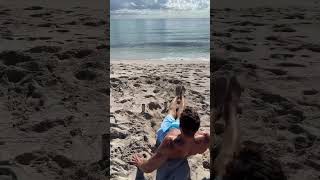 Sculpt your V-Line with this Ab Workout! Happy to announce that my hard work has paid off and @cel