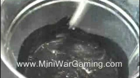 Making Warhammer Textured Paint from MiniWarGaming