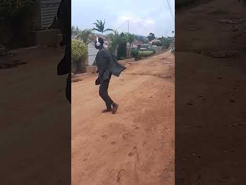 makwayahanganye numubyindi makwavu yatsinze umubyindi