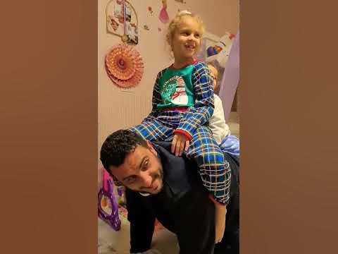 Три дочки, три звёздочки ⭐️ - YouTube