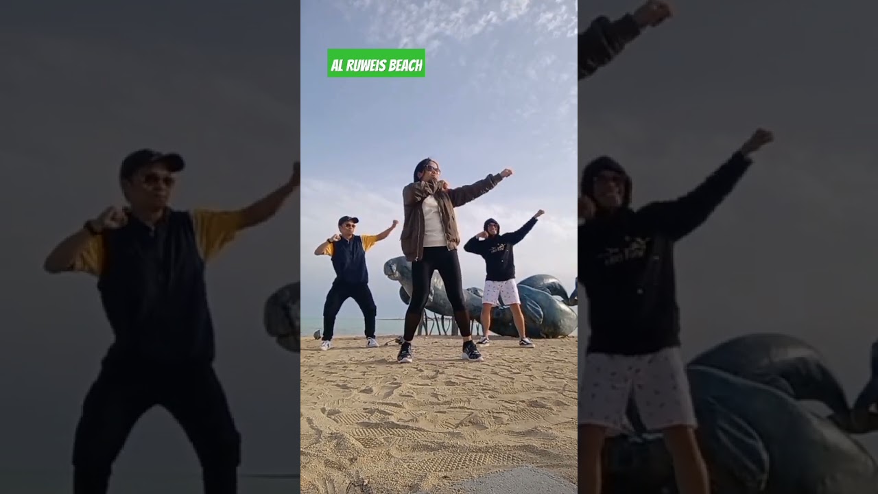 May dayo sa Al Ruwais Beach 