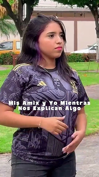 Mis Amix y Yo Mientras Nos Explican Algo