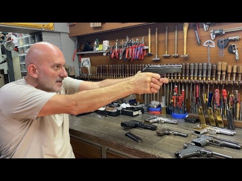 SİLAHÇI DURSUN USTA'DAN BERETTA,CZ 75,HK USP 45,FN 1900,LUGER P08 SİLAHLARINI İNCELEMESİ