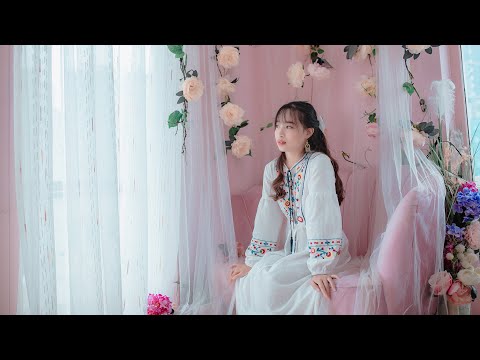 Video [Klog] Chụp bộ ảnh nhẹ nhàng nữ tính? Đơn gian thôi! - youtube