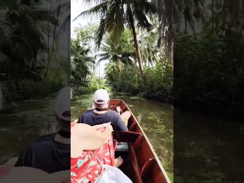 Boat ride in Samut Songkhram