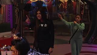 Archana leaves the waste bag in Tina and Nimrit’s room | Bigg Boss 16 | Colors