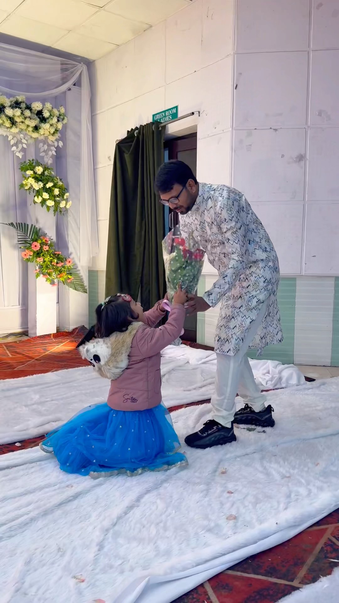 Tooktook papa ko propose kar rhi h