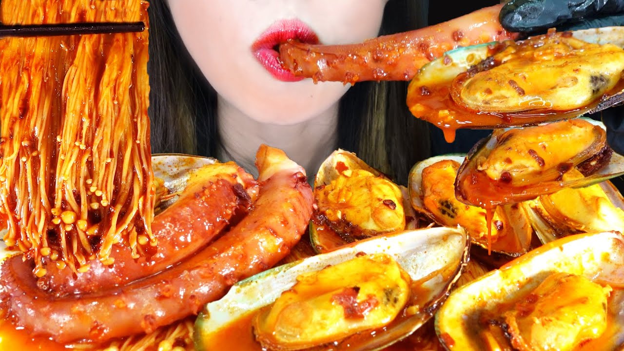 ASMR SPICY SEAFOOD BOIL MUKBANG|ENOKI MUSHROOM, MUSSEL,SQUID TENTACLE ...