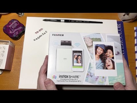 Unboxing of the Fujfilm Instax Share SP-2