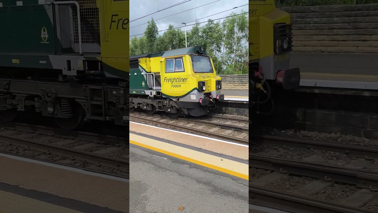 70009 | Freightliner Class 70 Passing Morpeth