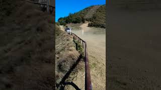 SICARIO SUBIENDO LA SIERRA EN MASERATI LEVANTÉ... EN ALGUN LUGAR....