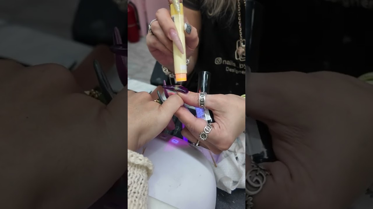 Arabic asmr فصالون اظافر كوري 💅