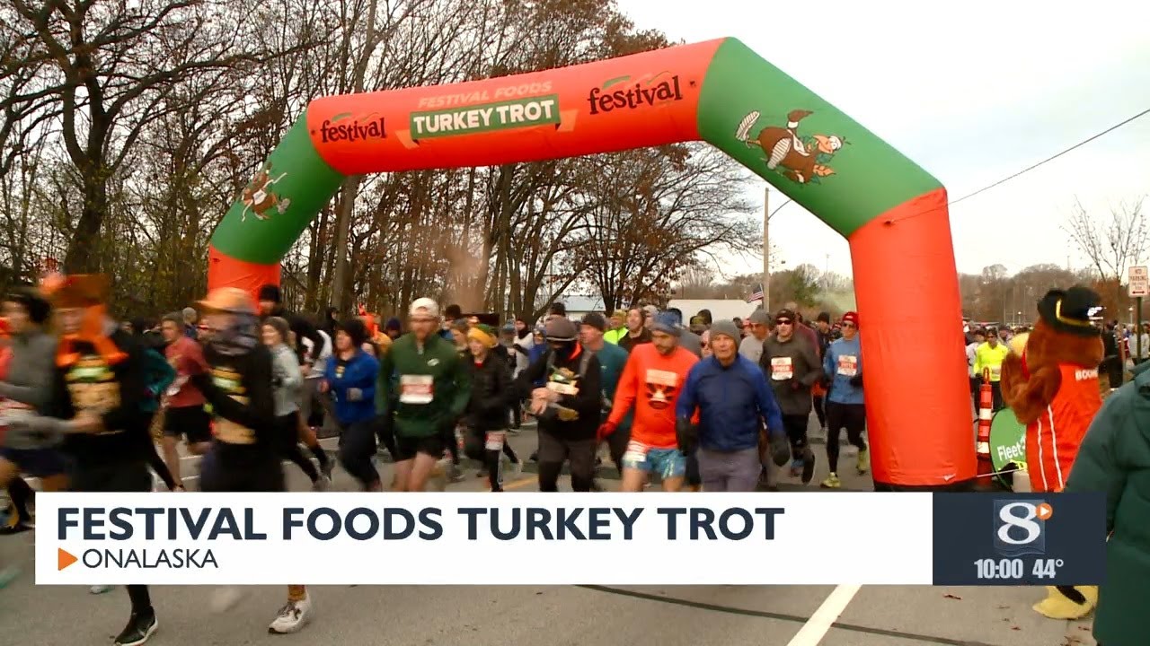 Festival Foods annual Turkey Trot took place in Onalaska to kick off