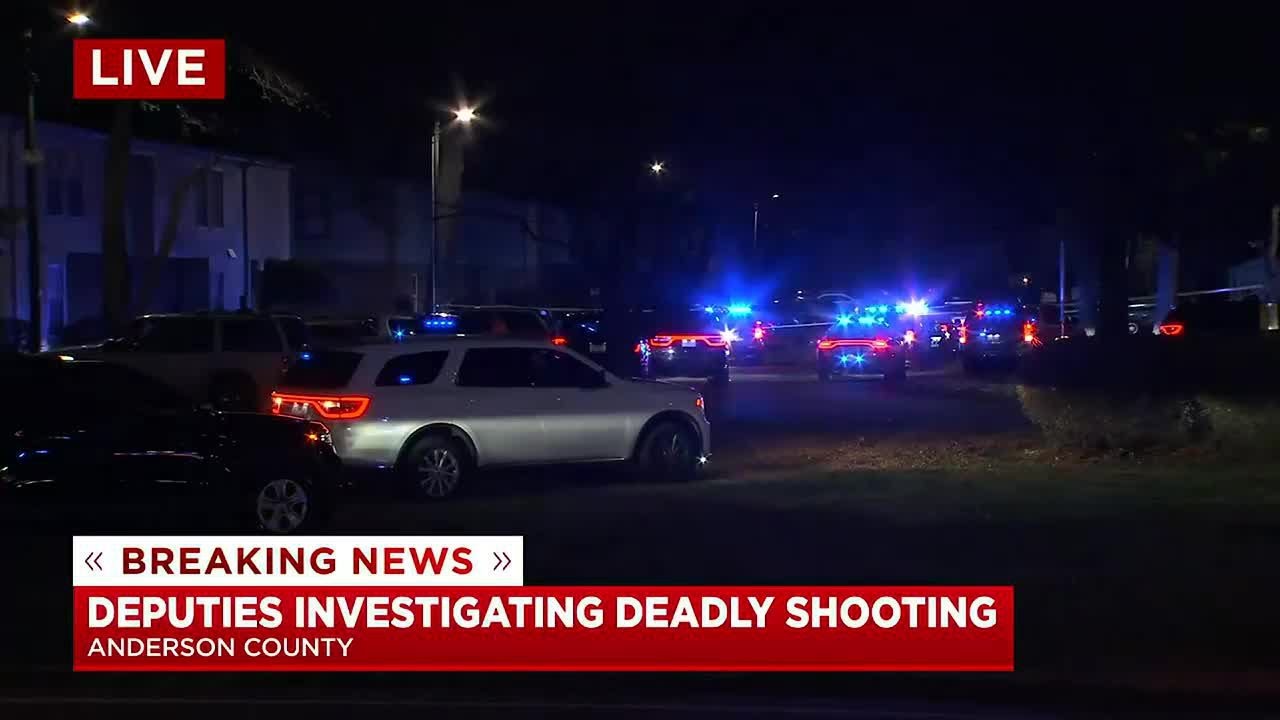Deputies investigating shooting at Anderson Co. apartment complex