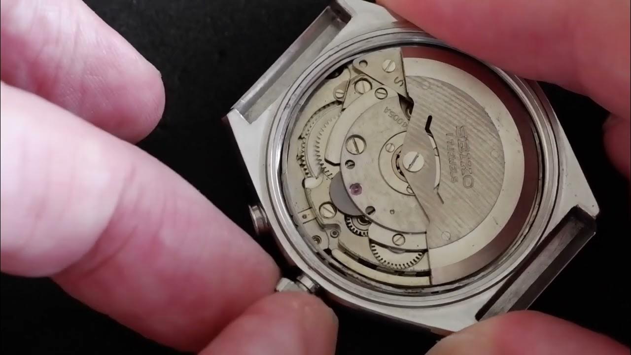 #Seiko 4006 & 4005 Bell-Matic watches: How to remove the stem & crown -  YouTube