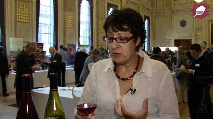 English Wine Tasting - Bolney Wine Estate Foxhole Pinot Noir