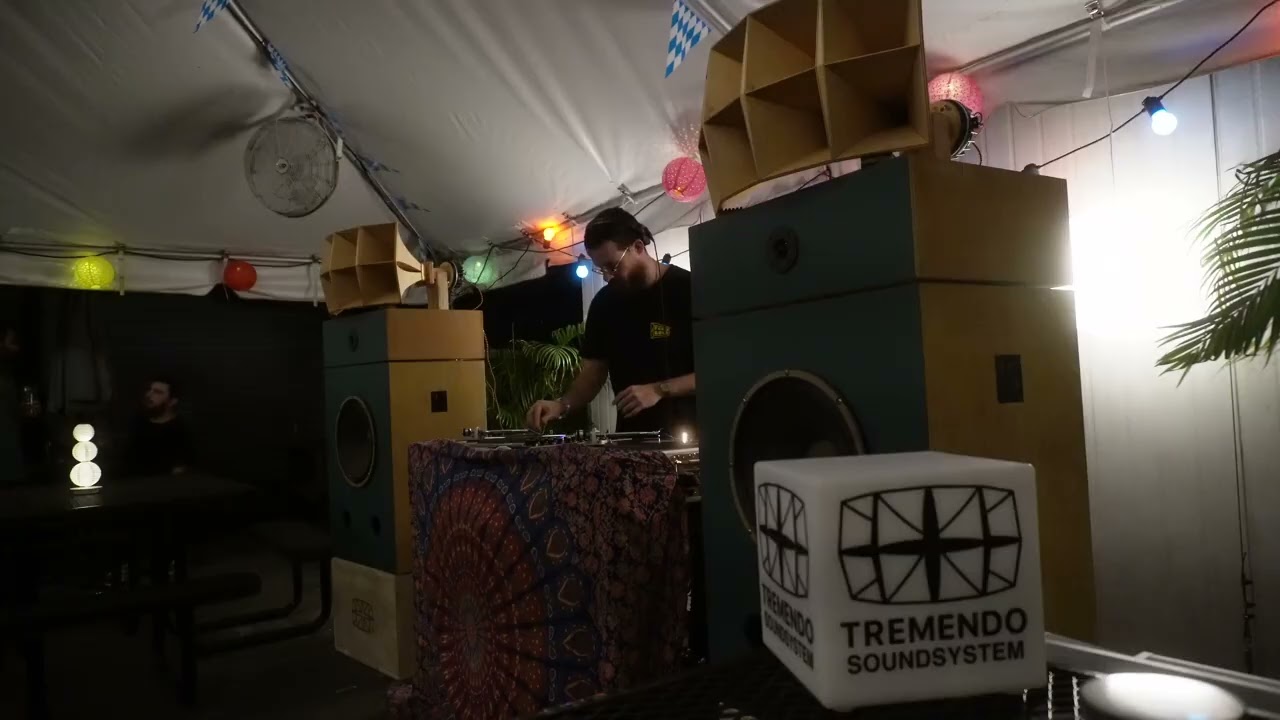 Tremendo Soundsystem @ Invasive Species Brewing for Wells Coffee, Fort Lauderdale. 12.14.2025.