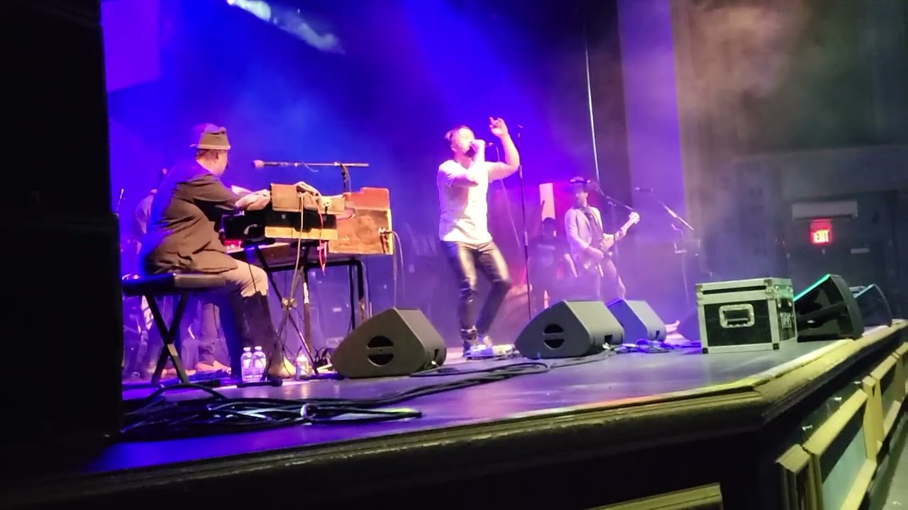 THE TREWS w Gord Sinclair - Grace Too - LIVE