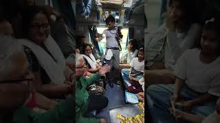 Shri Milind Deouskar, GM, Eastern Railway, advised children not to throw waste out of train windows