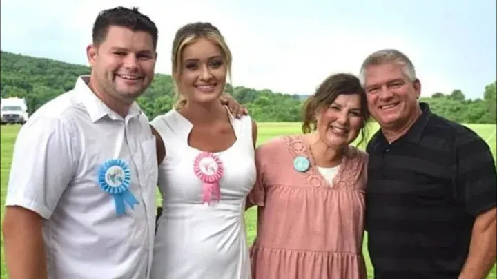 Nathan & Esther Bates Reveal First Babys Gender & ...