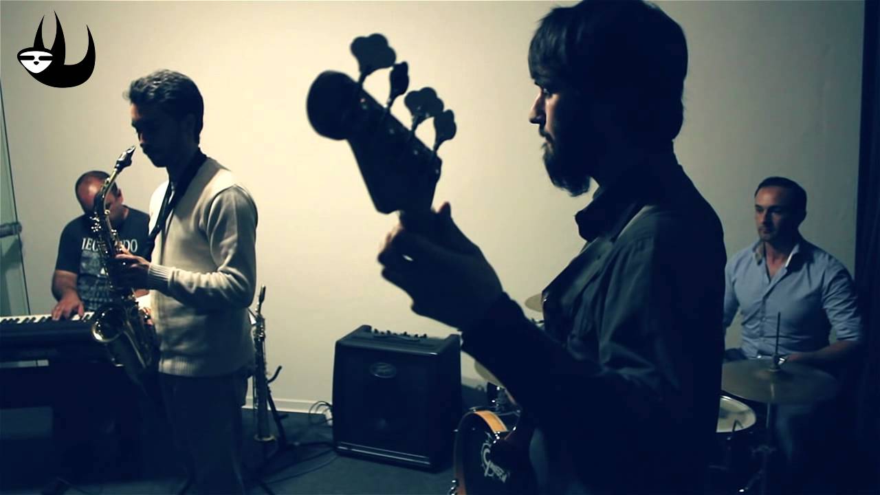 Watch Moustache "azul" (Palco Preguiça) on YouTube Watch Moustache "azul" (Palco Preguiça) on YouTube