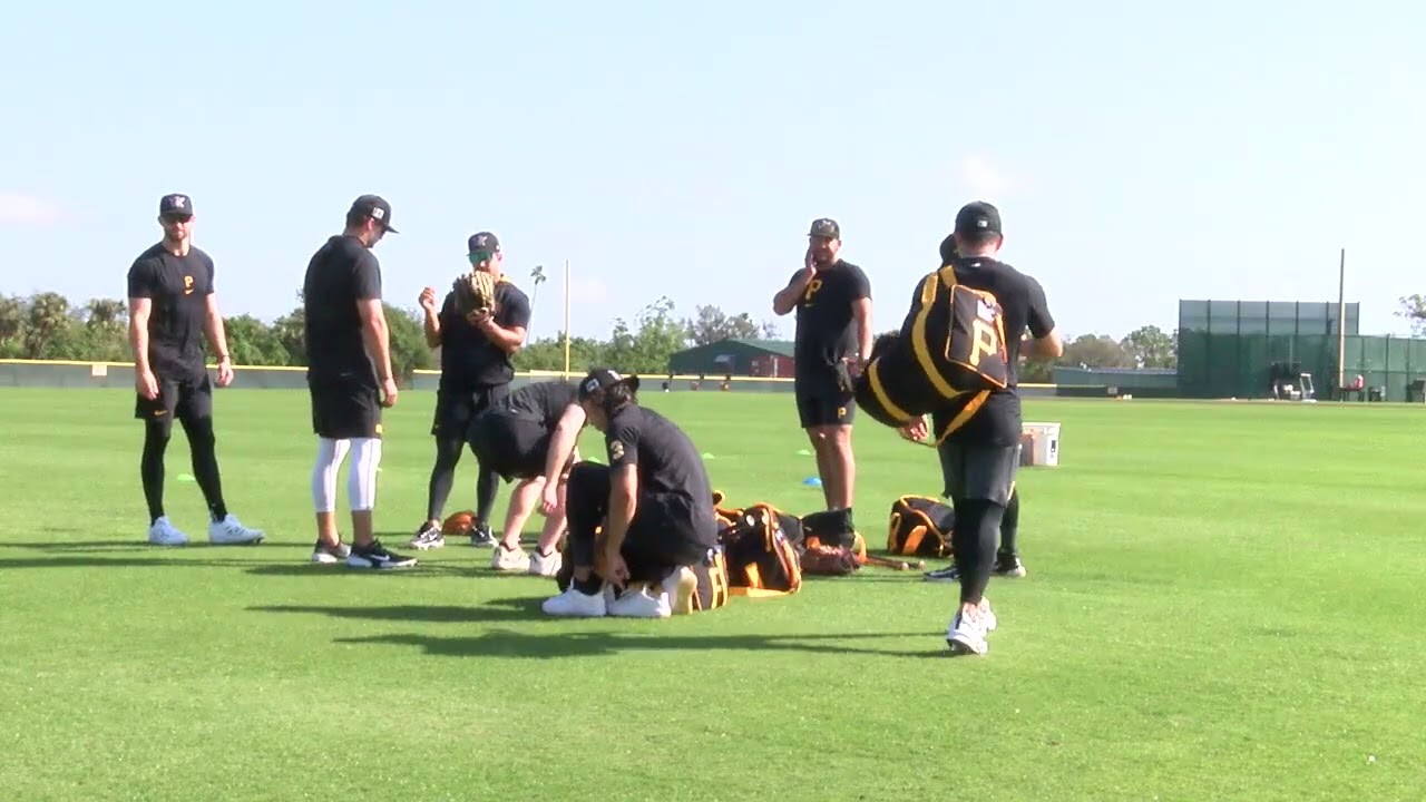 WWSB-TV SPORTS ANCHOR JAMES HILL ABC7 MLB PITTSBURGH PIRATES PITCHERS & CATCHERS 2-12-25