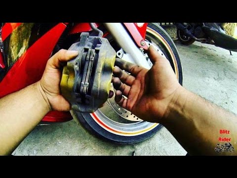 Como cambiar balatas de moto Honda CBR 600 RR YouTube