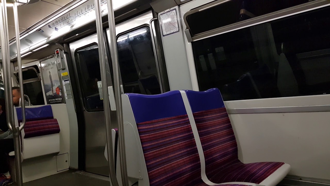 ( Métro Ligne 13 ) Trajet à bord d'un MF77 Puissante accélération de 