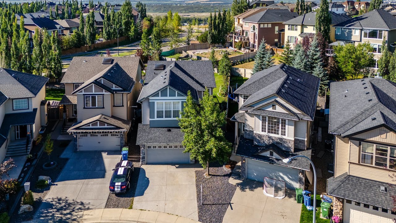 100 Cranridge Crescent SE | Calgary, Alberta | Town Residential
