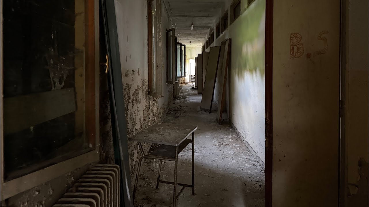 Entriamo in un istituto🏫 abbandonato (prima parte)