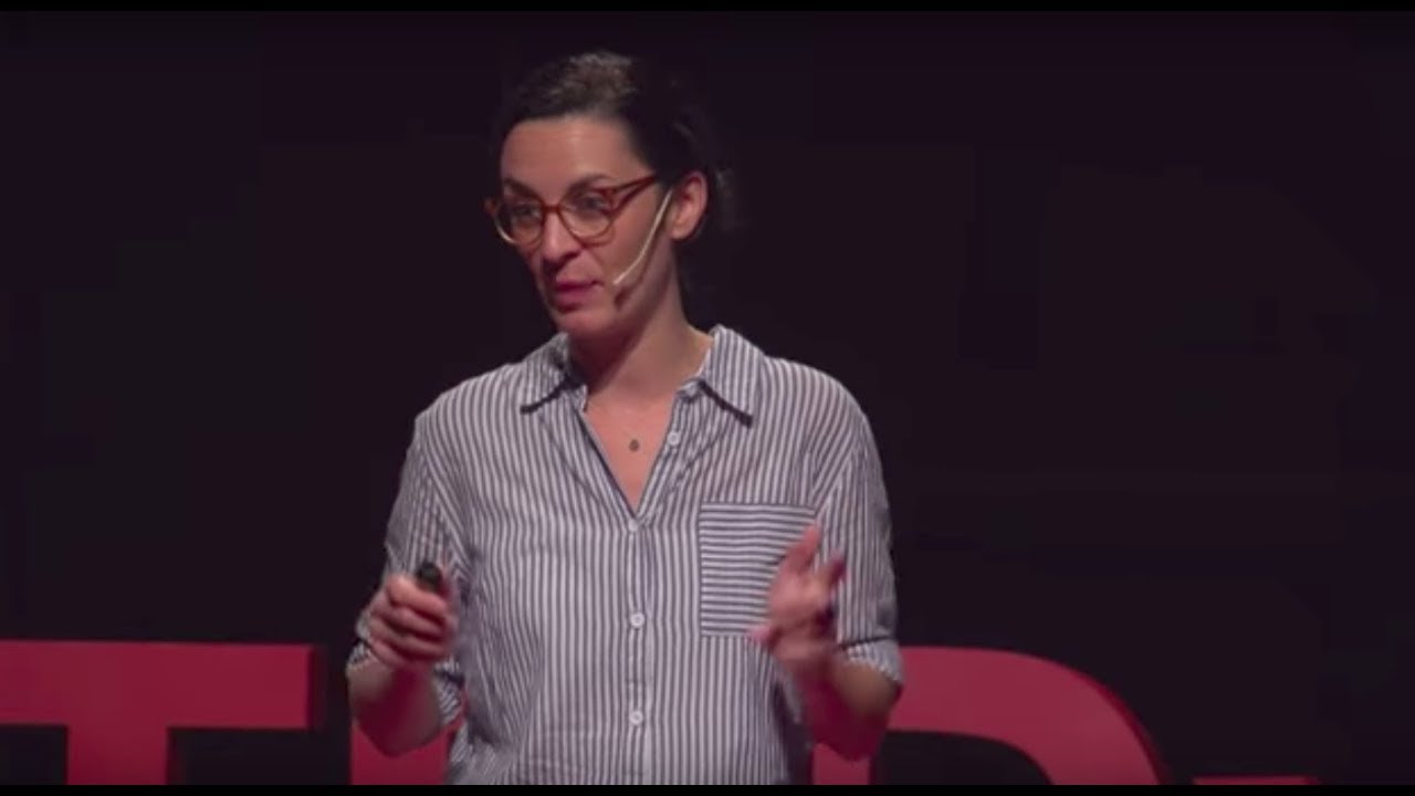 Envejecer como Oportunidad Social | Regina Martinez | TEDxGracia