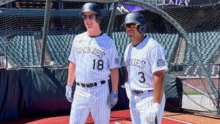 Peyton Manning and Russell Wilson take batting practice with the Rockies ⚾