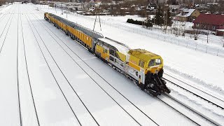 Снегоуборочная машина СМ-2: уборка снега / Snowplough train SM-2: collecting of snow