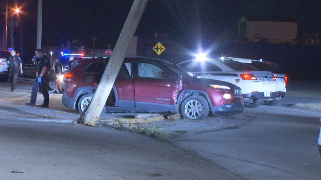 6 Teens In Custody After Leading Police On Chase, Crashing Stolen Jeep ...