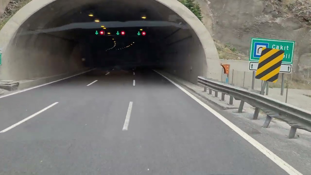 Hiç kesintisiz Kırkgeçitten Adana gişeler arası yol manzarası