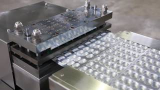 Automatic Capsule Tablet Pill Blister Packing Machine.flv