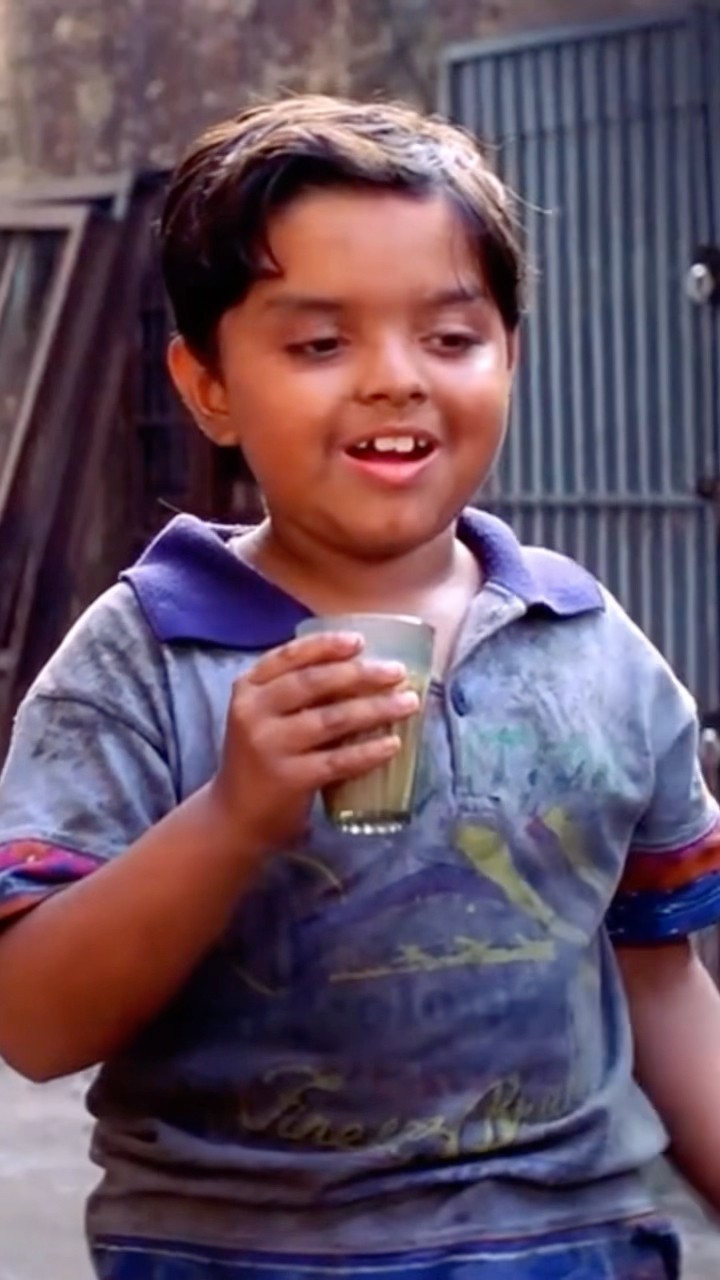 খাওয়াচ্ছি চা #chirodinitumijeamar #rahul #priyanka #rudranil #aritra #comedyscene #bengalishorts