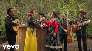 La Santa Cecilia, Aida Cuevas - Cuatro Copas chords