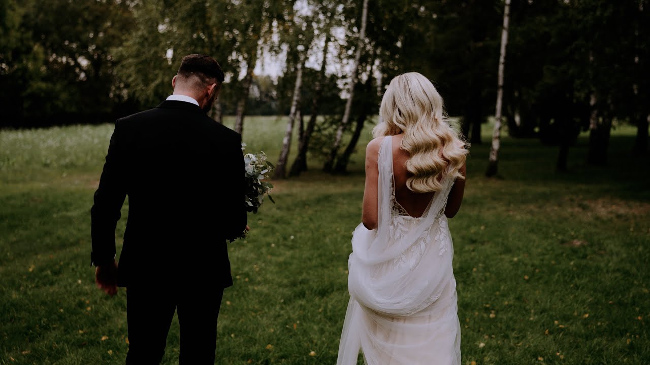 Przepiękny ślub kościelny w plenerze - W Szczerym Polu - Ewelina // Mateusz - Video Stories