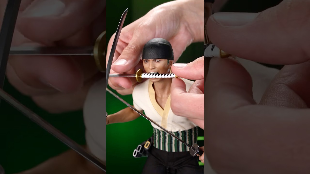 Roronoa Zoro Sixth Scale Figure by Hot Toys | Sideshow Collectibles