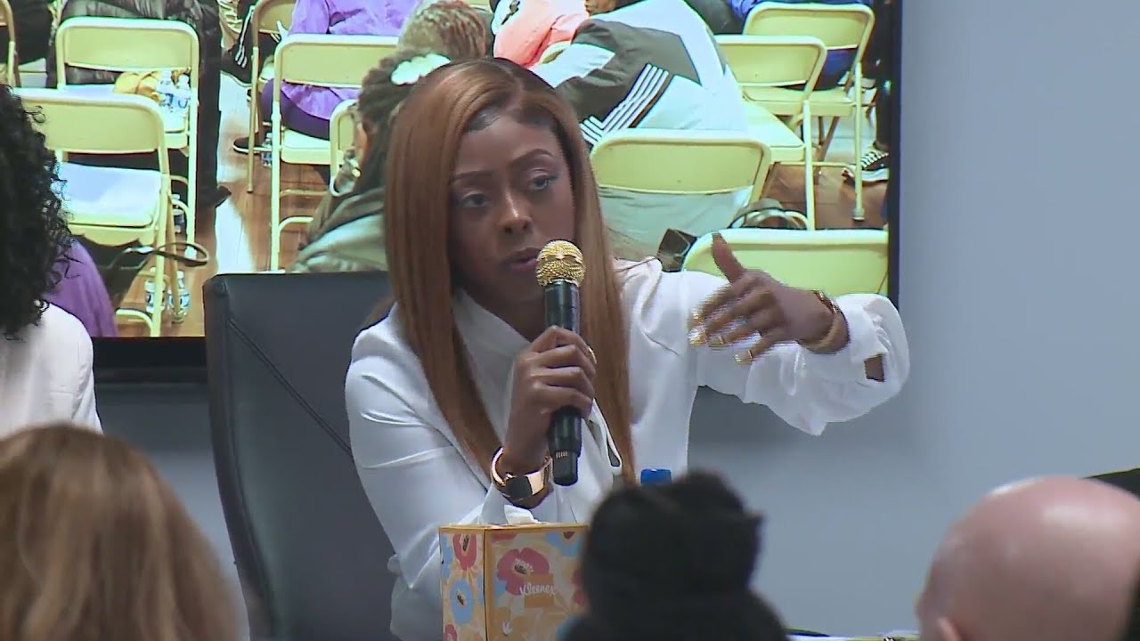 Dolton controversy: Tiffany Henyard booed, woman alleging sexual abuse against trustee speaks out