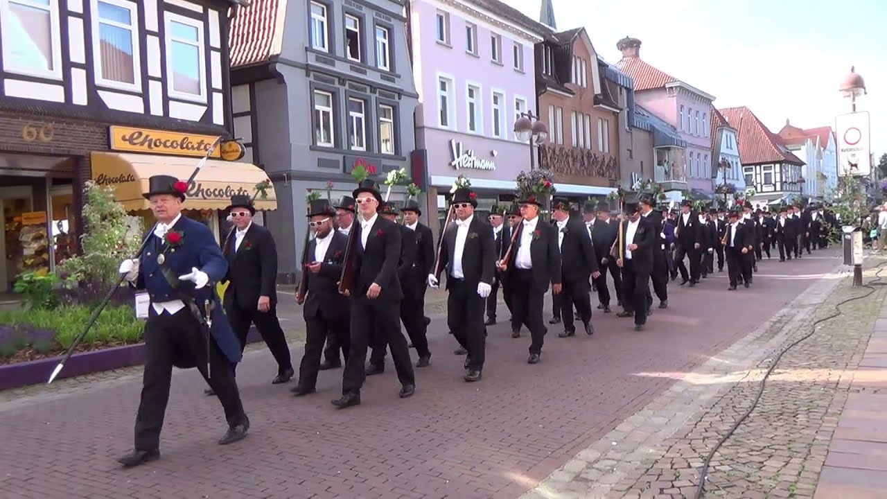 Nienburg/Weser Scheibenschießen 2016  Der Ausmarsch!