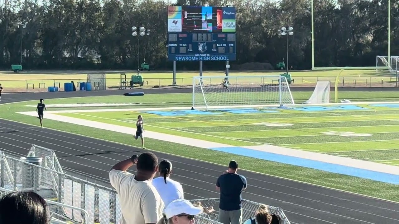 Navian Metelus - Isaac O'bryant - Anthony Jones -Zach Donaldson Newsome Invitational 4x400m 3:27.28