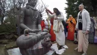 Paramahamsa Vishwananda   Abhishekam Poorna Narayana Shiva