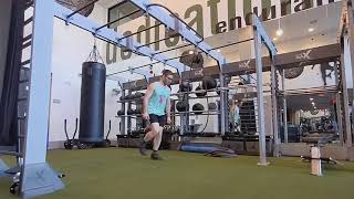 Short Step Walking Lunge
