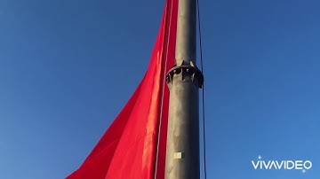 Hà Giang - Thượng cờ trên cột cờ Lũng Cú