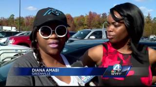 Shoppers take advantage of stores open on Thanksgiving