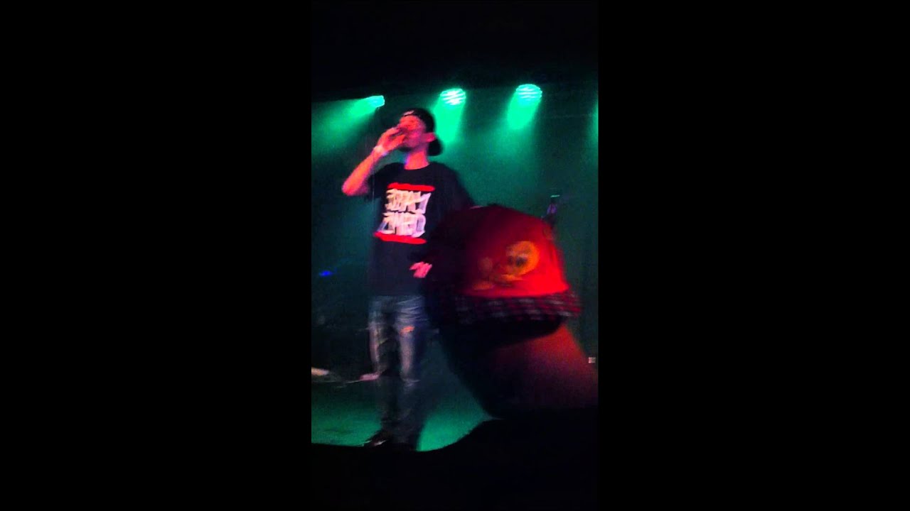 Watch Tao Quit - Bum bum bum bum LIVE Rock Café Stay Zmrd Party 2 on YouTube Watch Tao Quit - Bum bum bum bum LIVE Rock Café Stay Zmrd Party 2 on YouTube