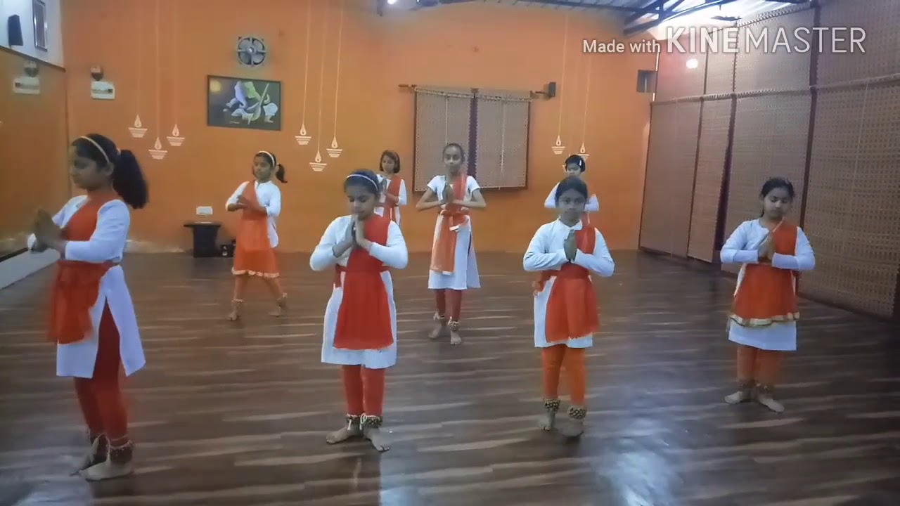 Guru Vandana by students of sunehre ghunghru dance studio