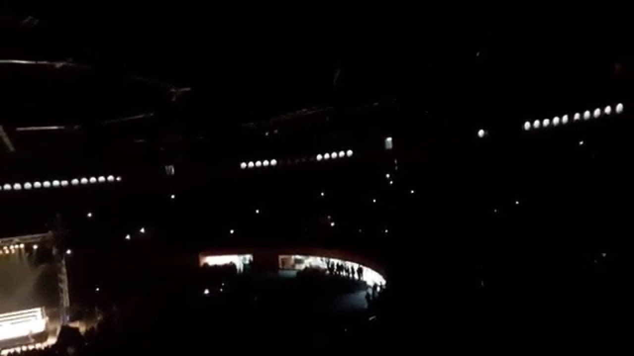 WWELiveIndia 2016 CROWD CHANTS 'CM PUNK'